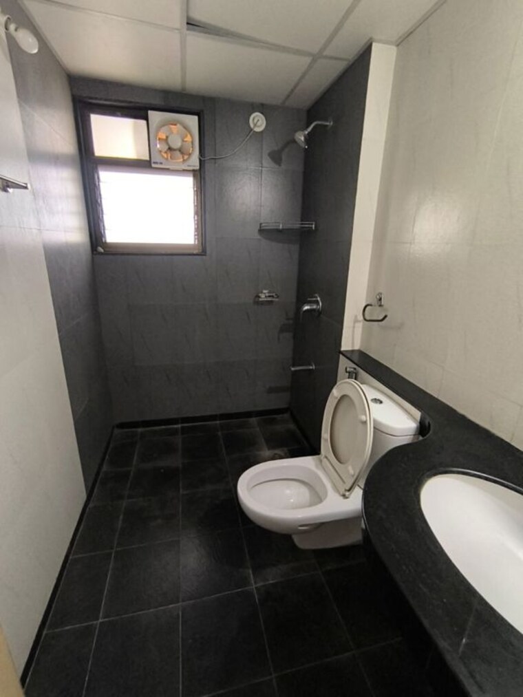 Bathroom, paranjape-blue-ridge 4 Bedroom 2662 Sq.Ft. Apartment In Hinjewadi Pune 10363947