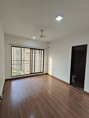 Room in 2 BHK Apartment at Acme Ozone, Manpada – for Rent