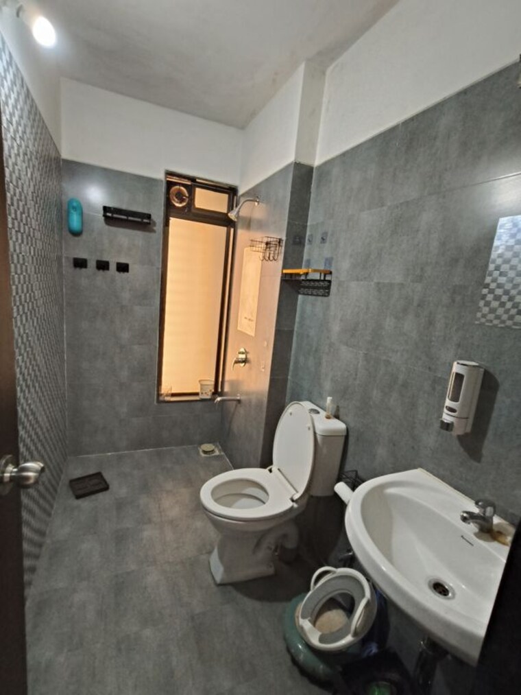 Bathroom, acme-ozone 2 Bedroom 650 Sq.Ft. Apartment In Manpada Thane 10363969