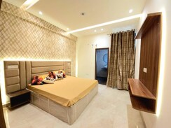 3 BHK + Pooja Room,Extra Room Apartment For Rent in Sector 10A