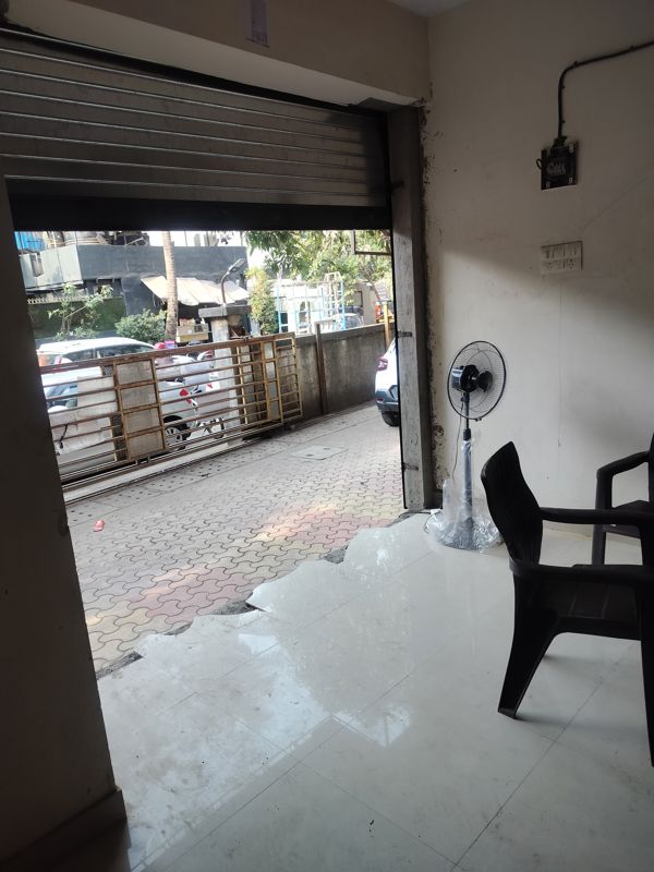 Retail Shop For Rent in Hasmukh Nagar