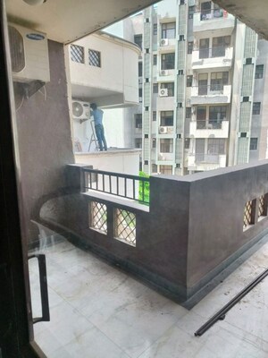 Kitchen in 4 BHK Apartment at Sheeba Apartment, Sector 28 – for Rent