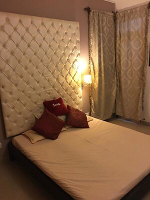 Living Room in 3 BHK Apartment at Hamlin Apartment, Sector 43 – for Rent