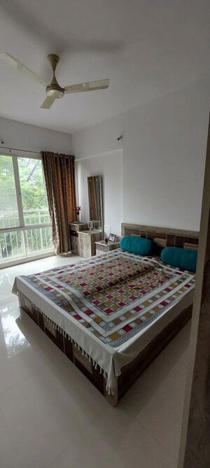Bedroom in 2.5 BHK Apartment at Ravetkar Sukhniwas, Senapati Bapat Road – for Rent