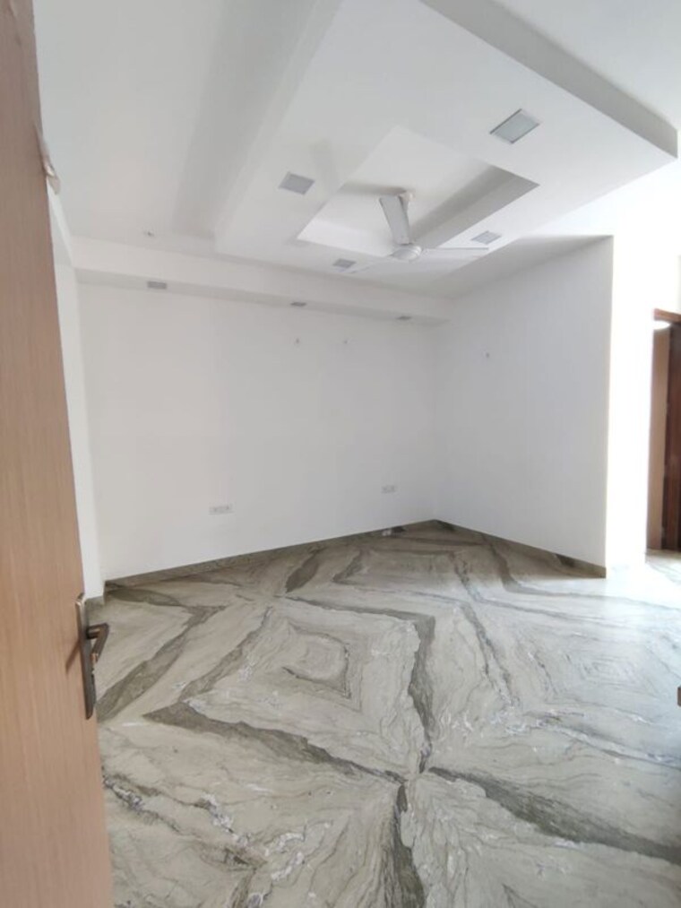 Room, south city 1 2 Bedroom 500 Sq.Yd. Builder Floor In South City 1 Gurgaon 10364010