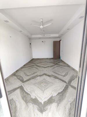 Bedroom in 2 BHK Builder Floor at South City 1 – for Rent