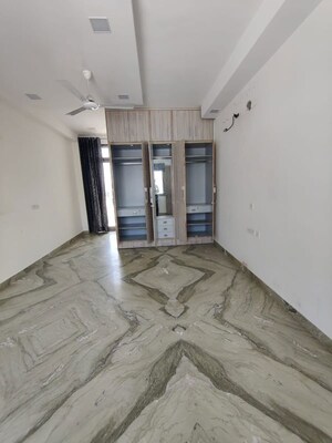 2 BHK Builder Floor For Rent in South City 1