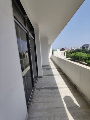 Balcony in 2 BHK Builder Floor at South City 1 – for Rent