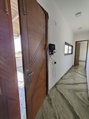 Building Lobby in 2 BHK Builder Floor at South City 1 – for Rent