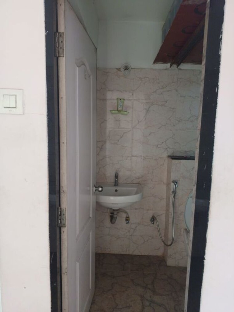 Bathroom, meenar-ammar-meadows-phase-2 2 Bedroom 980 Sq.Ft. Apartment In Shilphata Thane 10364019