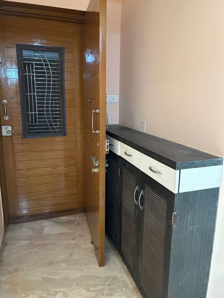 Kitchen, hiranandani-estate 2.5 Bedroom 900 Sq.Ft. Apartment In Ghodbunder Road Thane 10364039