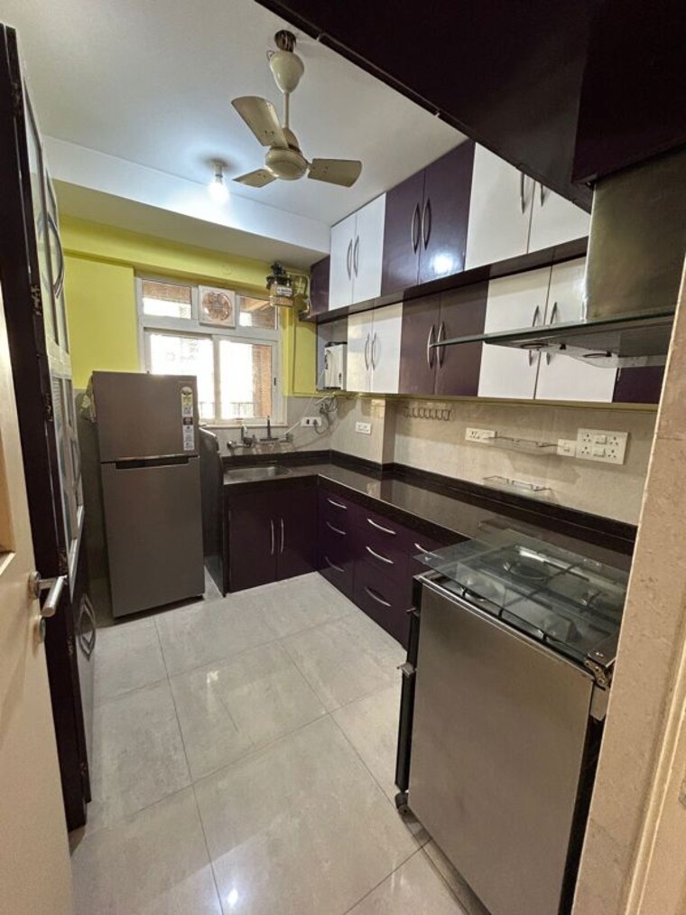 Kitchen, hiranandani-estate 2.5 Bedroom 900 Sq.Ft. Apartment In Ghodbunder Road Thane 10364039