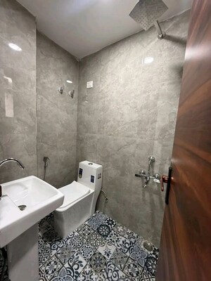Bathroom in 1 BHK Apartment at Chattarpur – for Rent