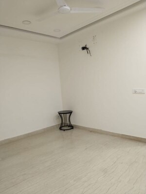 Room in 2 BHK Builder Floor at Malviya Nagar – for Rent