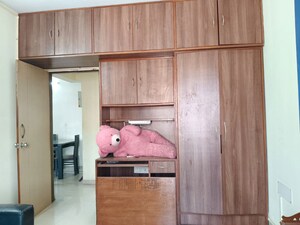 Furnished Amenities in 2 BHK Apartment at Everest Gardens CHS, Ghatkopar East – for Rent