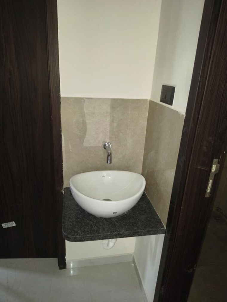 Bathroom, wadhwani-om-mangalam-yash 2 Bedroom 660 Sq.Ft. Apartment In Kiwale Pune 10364075