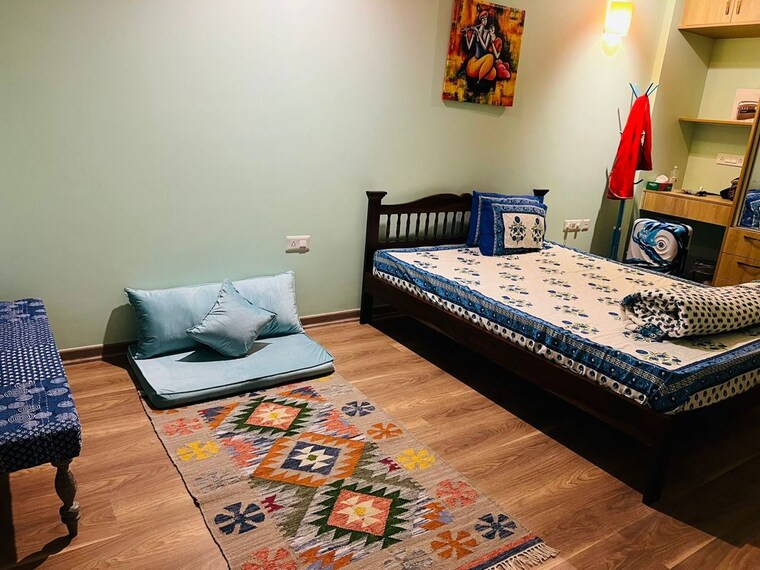 Bedroom, emaar-palm-hills 3 Bedroom 2000 Sq.Ft. Apartment In Sector 77 Gurgaon 10364080