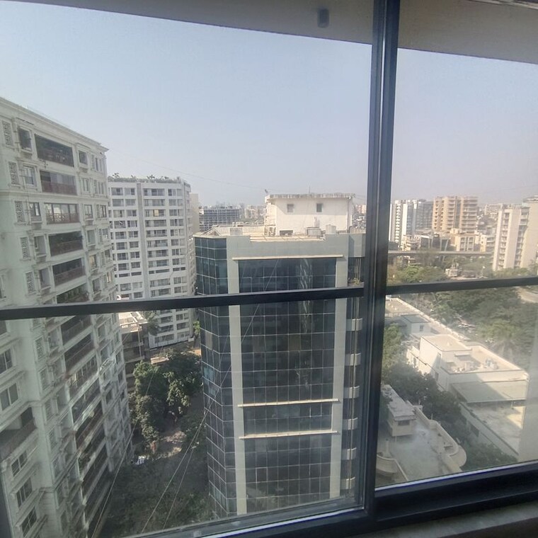 Balcony, gurukrupa-vyom 3 Bedroom 1400 Sq.Ft. Apartment In Juhu Mumbai 10364083