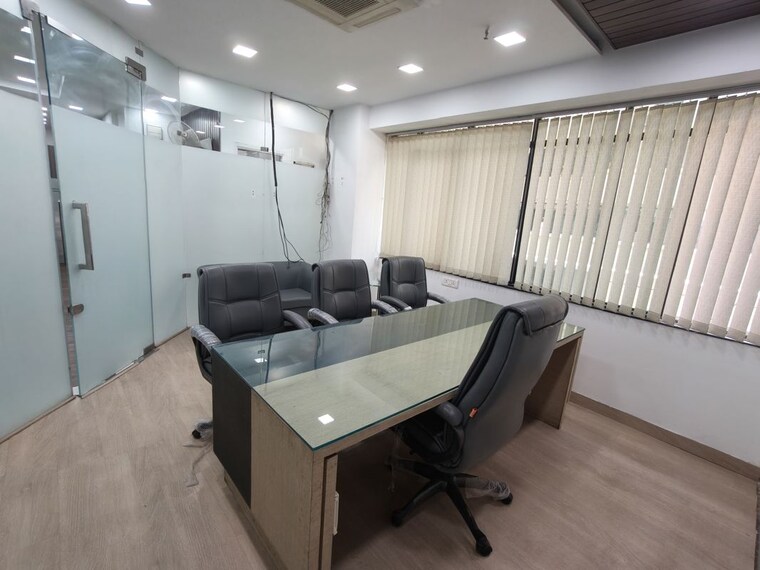 Team Area, netaji subhash place Commercial Office Space 1552 Sq.Ft. In Netaji Subhash Place Delhi 10364087