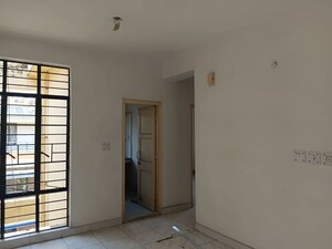 Room in 2 BHK Apartment at Moon Beam, Rajarhat – for Rent