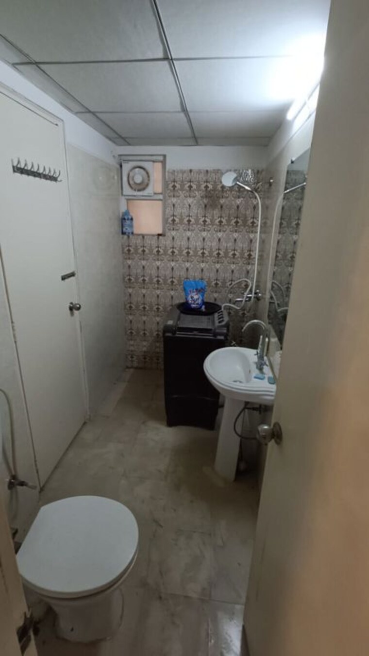 Bathroom, supertech-ecovillage-i 2 Bedroom 1000 Sq.Ft. Apartment In Sector 1 Greater Noida Greater Noida 10364123