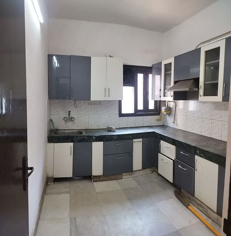Kitchen, omaxe-nri-city-apartments 3 Bedroom 1750 Sq.Ft. Apartment In Omega Ii Greater Noida Greater Noida 10364124