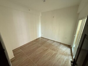Room in 2 BHK Apartment at Migsun Twiinz, Eta Ii Greater Noida – for Sale