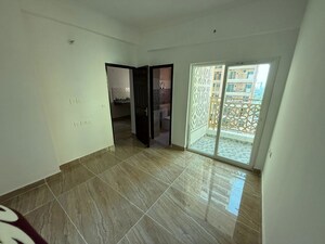 Room in 2 BHK Apartment at Migsun Twiinz, Eta Ii Greater Noida – for Sale