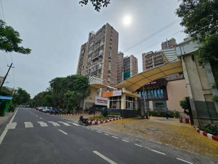 Exterior View, rwa-apartments-sector-52 3 Bedroom 1750 Sq.Ft. Apartment In Sector 52 Noida 10364153