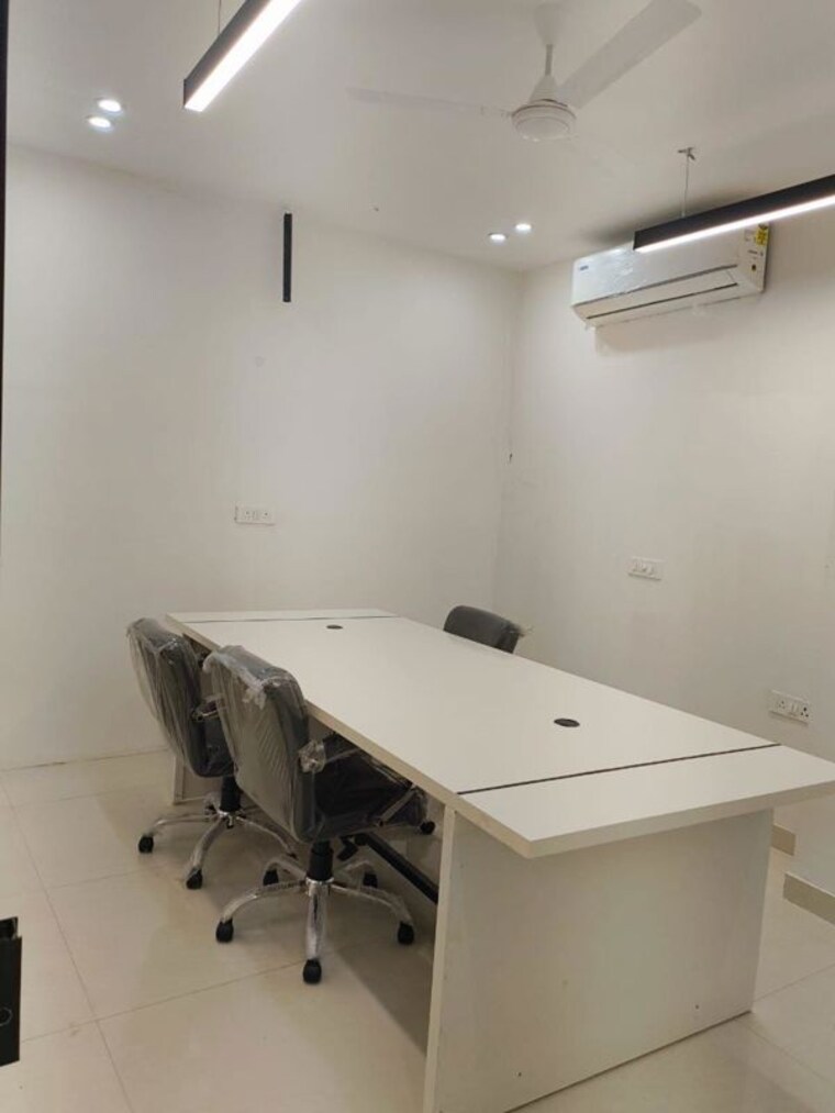 Team Area, sector 74 Commercial Office Space 2200 Sq.Ft. In Sector 74 Mohali 10364182