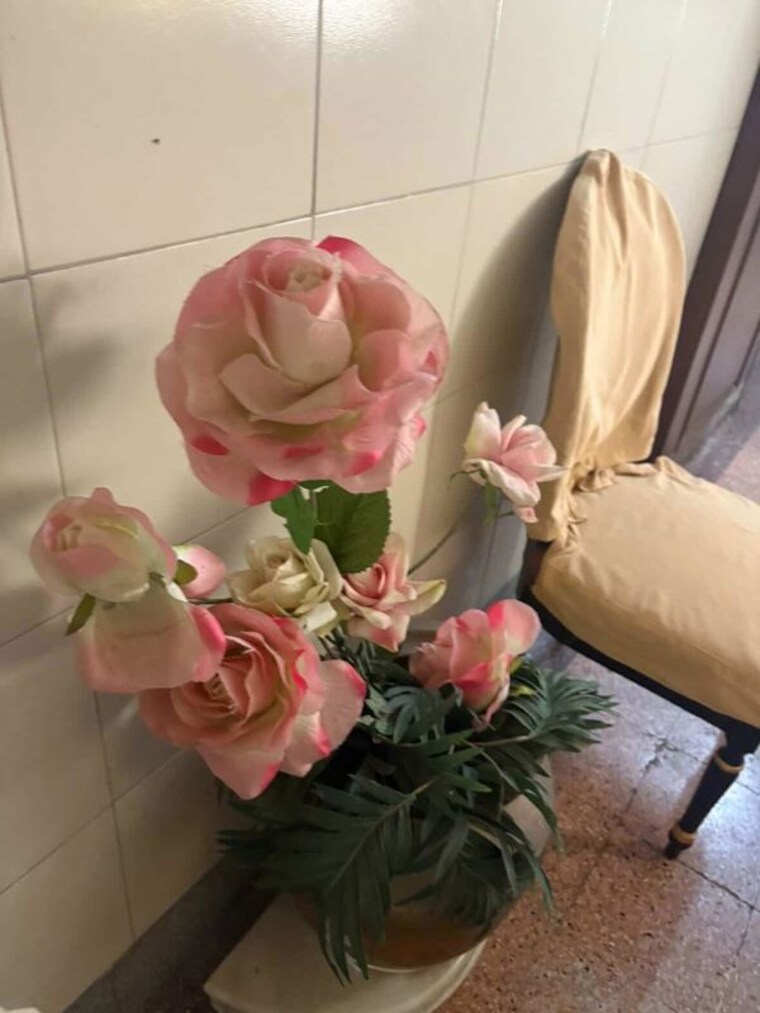 Bathroom, apollo bunder 2 Bedroom 850 Sq.Ft. Apartment In Apollo Bunder Mumbai 10364189
