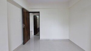 Room in 2 BHK Apartment at Om New Aashirwad CHS, Malad West – for Rent