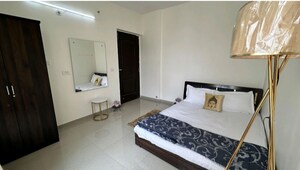Bedroom in 3 BHK Apartment at Omaxe R2, Gomti Nagar – for Rent
