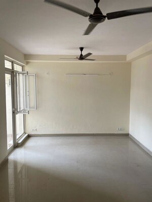 Room in 2 BHK Apartment at Logix Blossom Zest, Sector 143 – for Rent