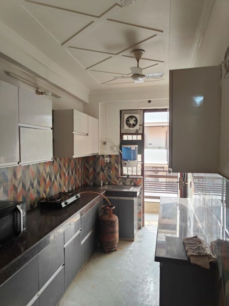 Kitchen, ireo-the-grand-arch 3 Bedroom 3050 Sq.Ft. Apartment In Sector 58 Gurgaon 10364225