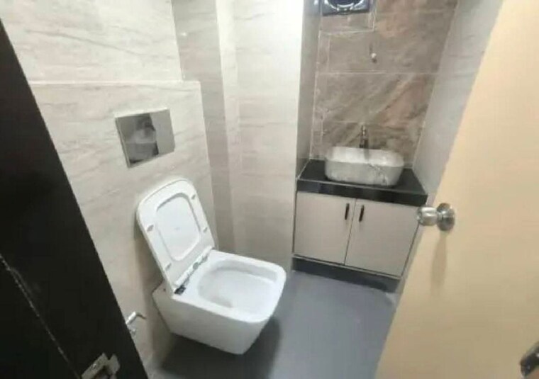 Bathroom, siddhanchal-chs 2 Bedroom 817 Sq.Ft. Apartment In Pawar Nagar Thane 10363508
