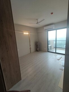 2 BHK Apartment For Rent in M3M Skywalk
