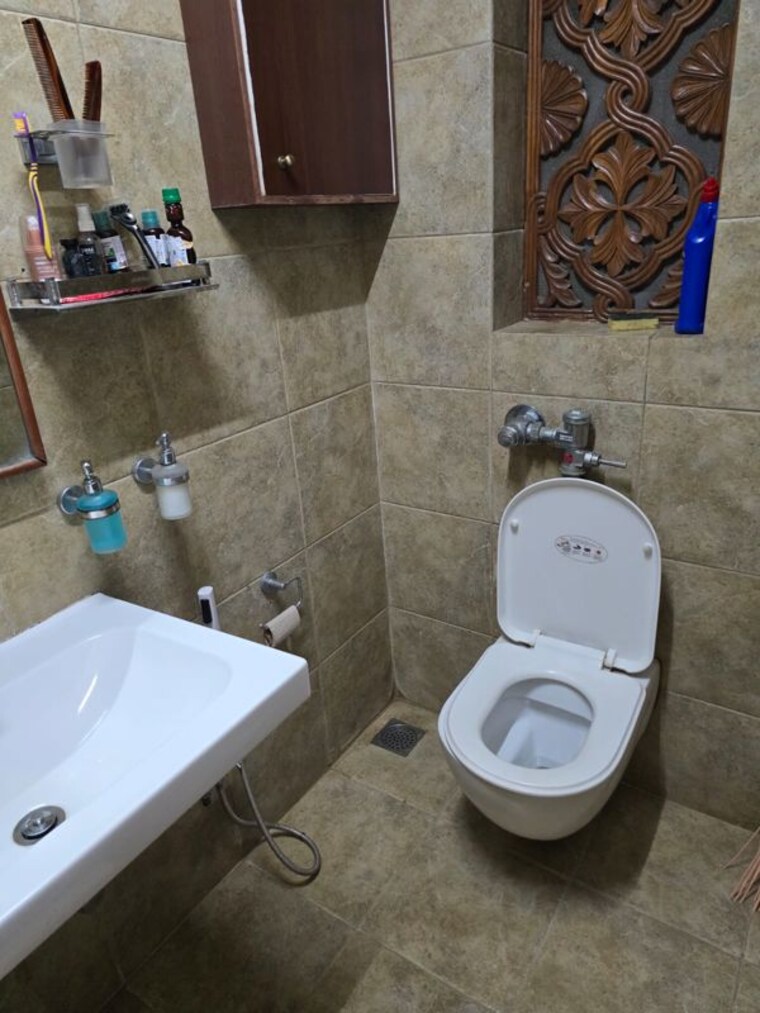 Bathroom, sandesh nagar 2 Bedroom 1100 Sq.Ft. Apartment In Sandesh Nagar Mumbai 10364238