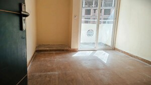 Room in 2 BHK Apartment at Sikka Kaamna Greens, Sector 143a Noida – for Rent