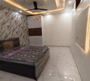 Room in 3 BHK Builder Floor at Uttam Nagar – for Rent