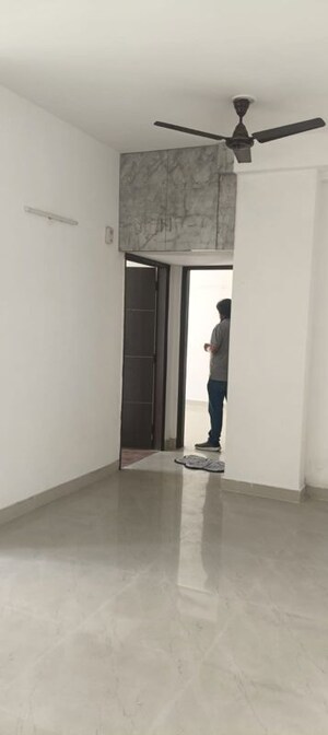 Room in 2 BHK Apartment at Sikka Karnam Greens, Sector 143b – for Rent