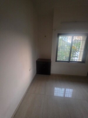 Room in 2 BHK Apartment at Kumar Kshitiz, Parvati Paytha – for Rent