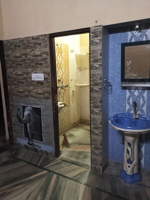 Hall in 1 BHK Builder Floor at Ansals Sushant City I – for Rent
