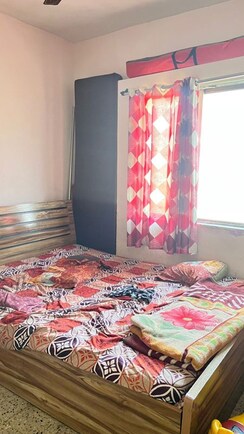 2 BHK Apartment For Rent in Mansi Maniratna Complex