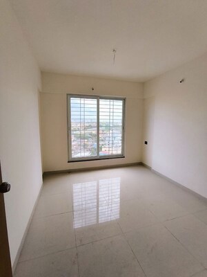 Room in 2 BHK Apartment at Shree Signature Park, Wakad – for Rent