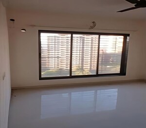 Room in 3 BHK Apartment at Matoshree Pride, Parel – for Sale