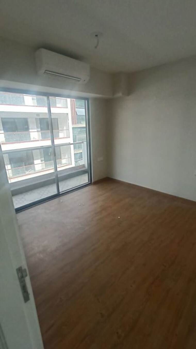 Room, signature-global-city-63a 3 Bedroom 1200 Sq.Ft. Apartment In Sector 63a Gurgaon 10364400