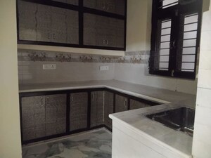 Kitchen in 2.5 BHK Builder Floor at Sector 46 – for Rent