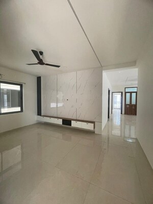 Room in 3 BHK Apartment at SRR Sriram River View, Narsingi – for Rent