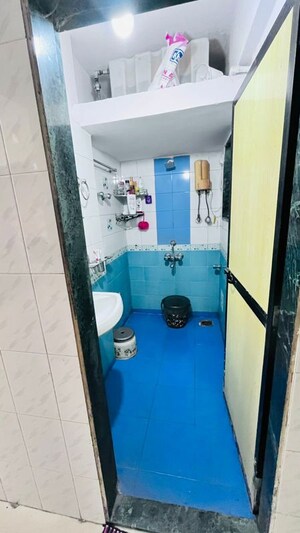 Bathroom in 1 BHK Apartment at Swapnalok Apartment Andheri, Andheri East – for Rent